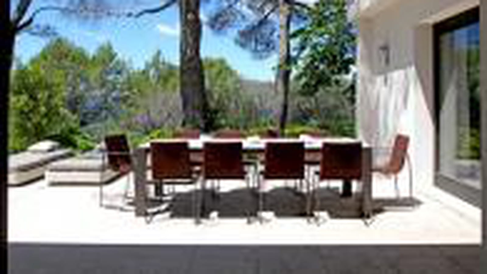 Contemporaine