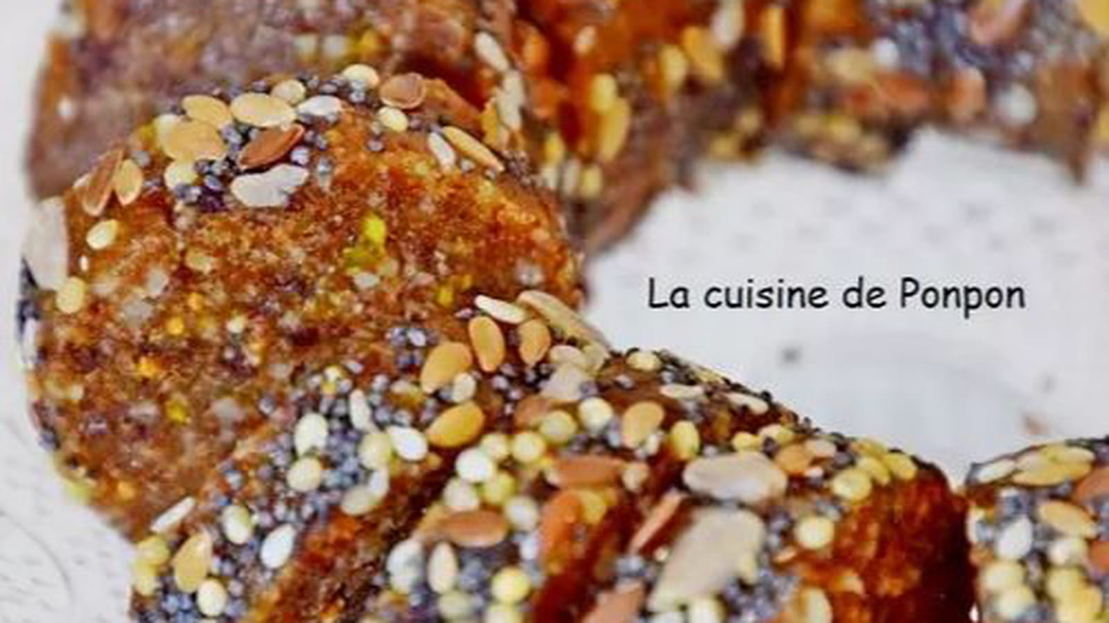 Tranches d'énergie aux dattes, figues, amandes, noix de cajou, vegan