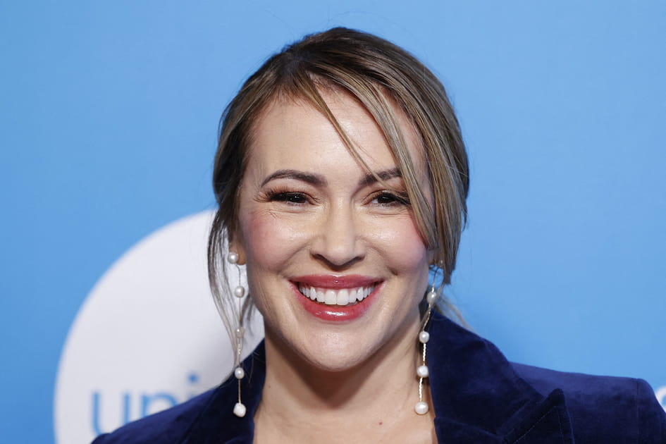 Alyssa Milano, &eacute;blouissante avec sa peau parfaite