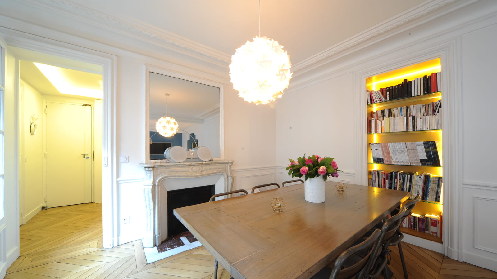 Salle à manger après