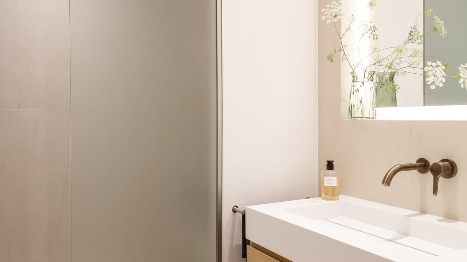 Salle de bains après