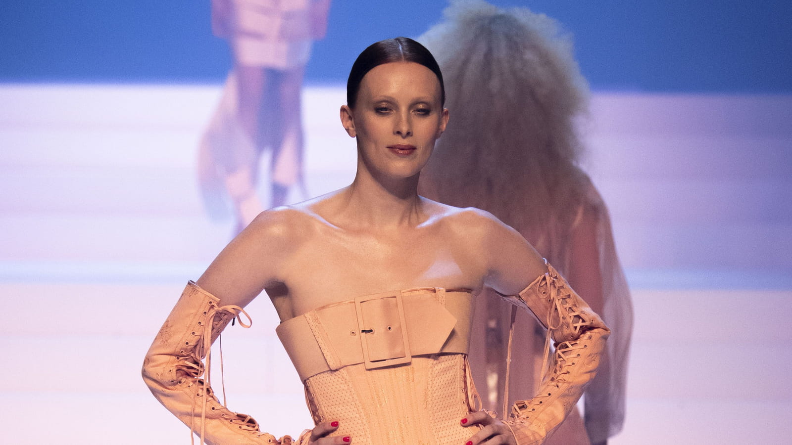 Look 17