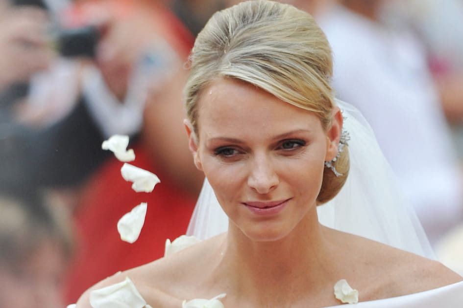 La coiffure de mari&eacute;e de Charlene de Monaco