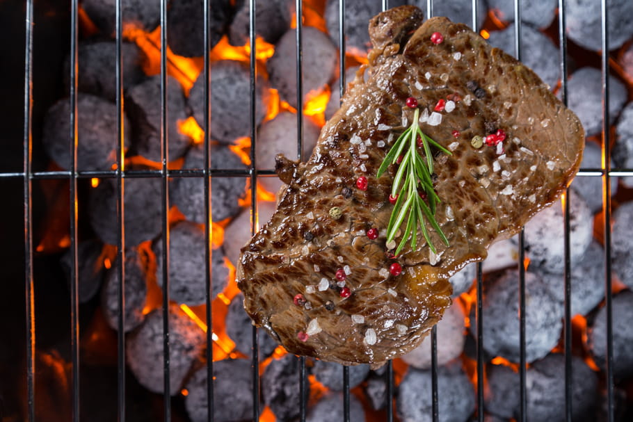 Comment éviter que les braises du barbecue ne s'enflamment ?