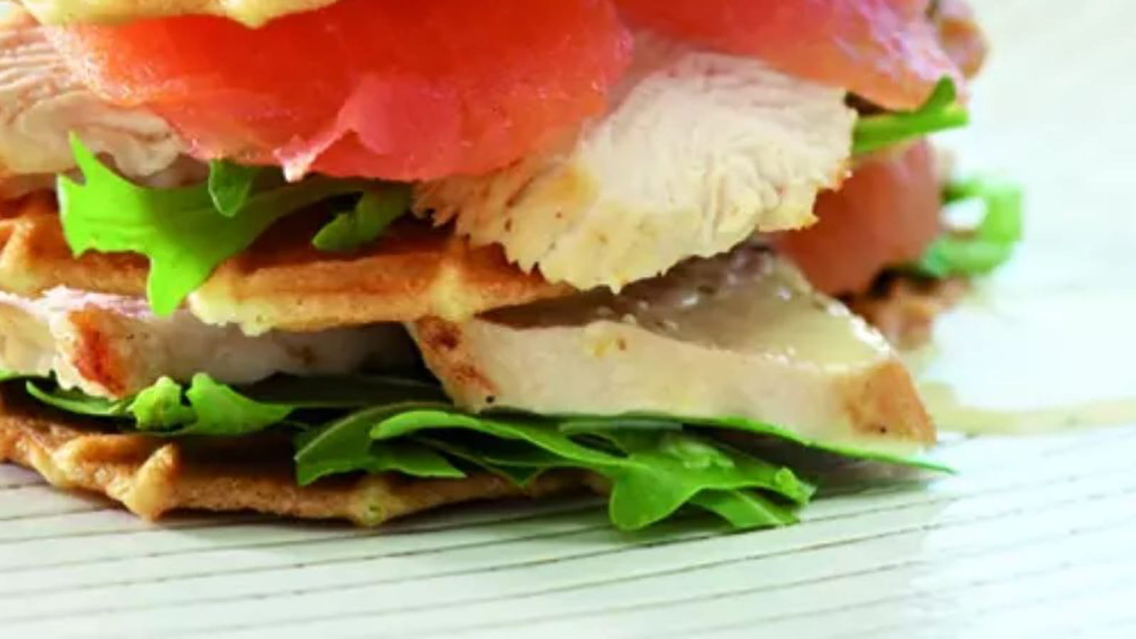 Club sandwich aux galettes et dinde grillée