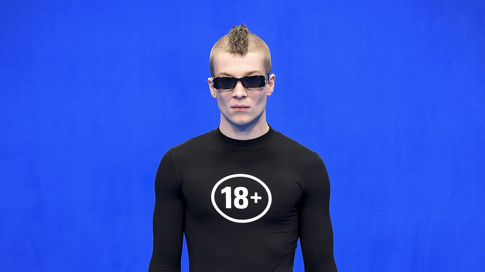 Look 48