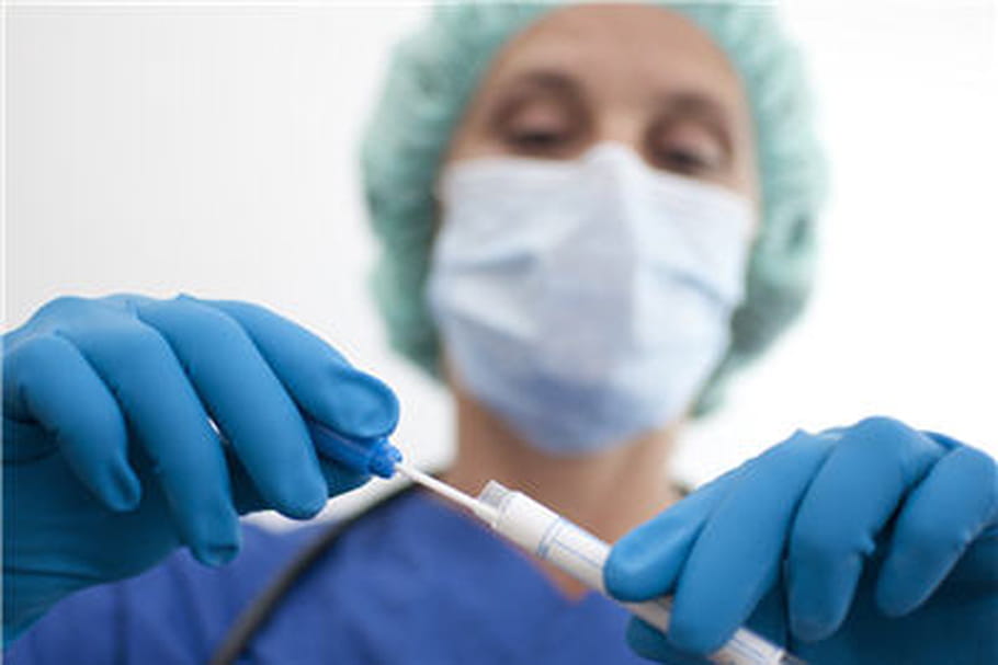 Virus Ebola : la France renforce ses mesures préventives