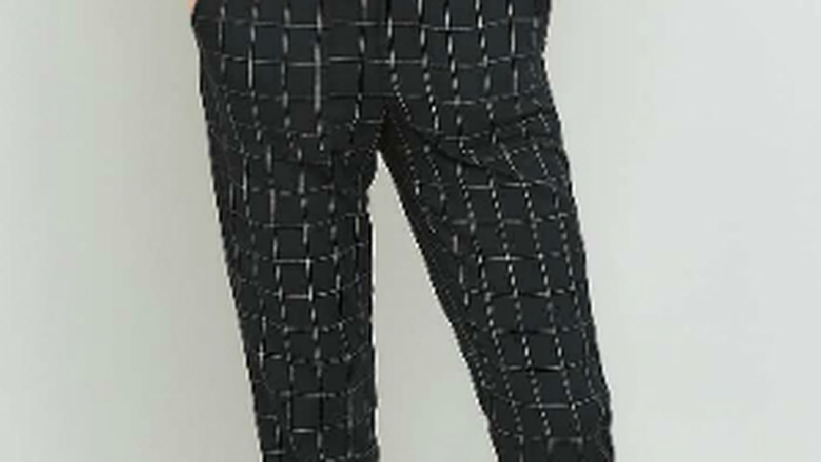 Pantalon Light Before Dark chez Urban Outfitters