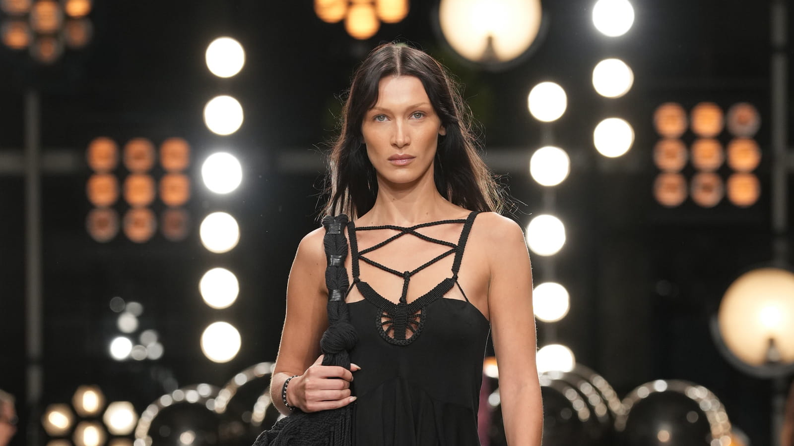Look 3