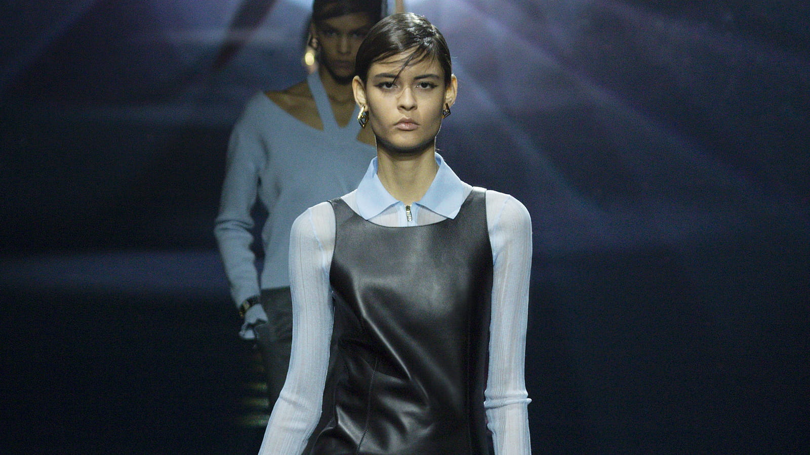 Look 3