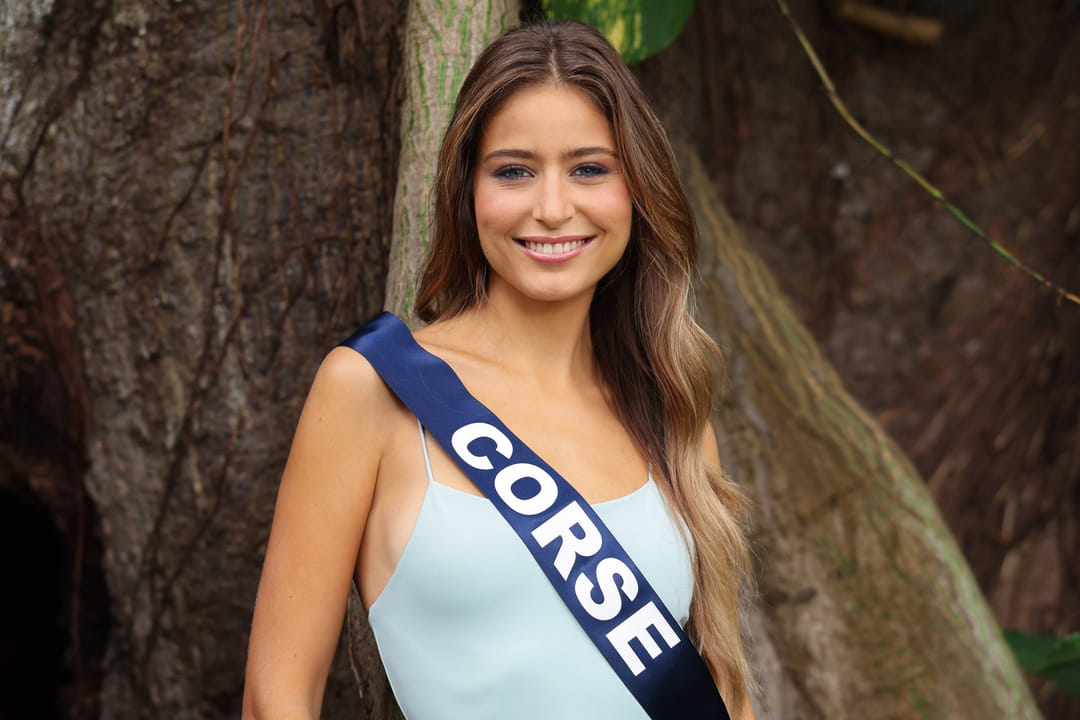Miss France 2025 Stella Vangioni Miss Corse 2024 Pose En Maillot De Bain