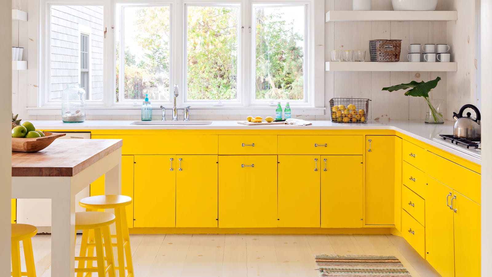 Cuisine jaune poussin