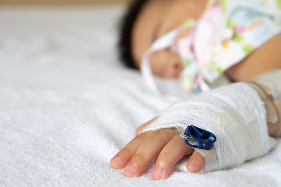 Méningite à méningocoque : symptômes, transmission, vaccin