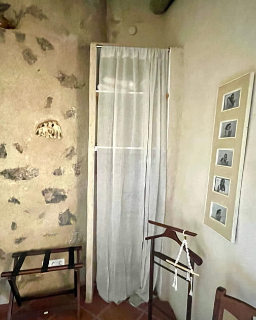 Une chambre austère