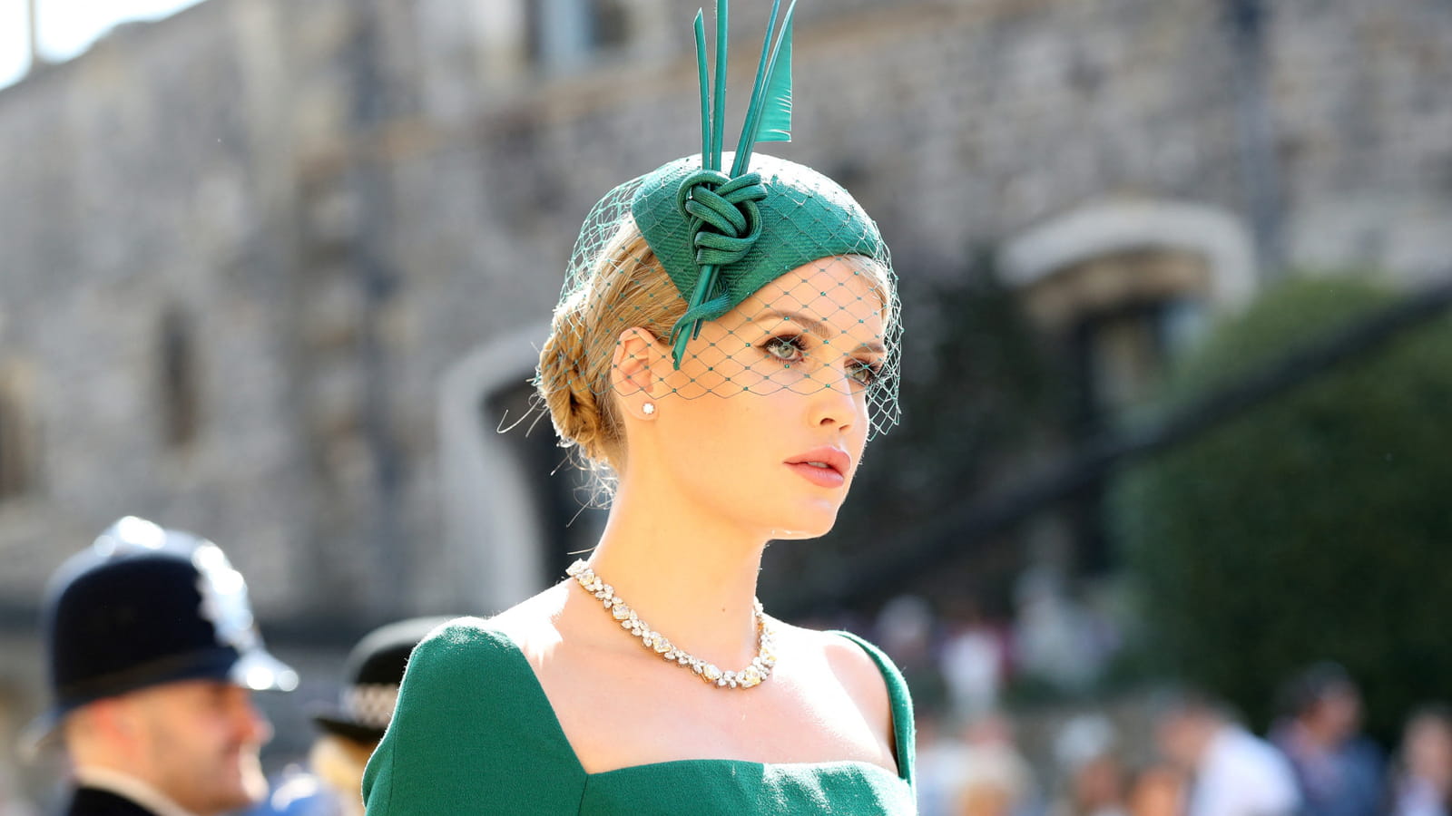 Le chignon accessoirisé de Lady Kitty Spencer