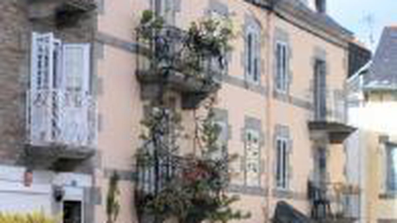 Sur deux étages