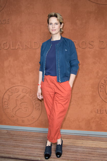 Elodie de Navarre en pantalon fluide