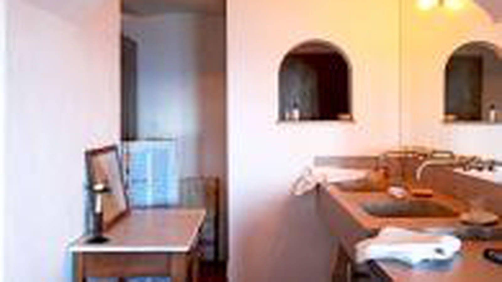 Salle de bains en alcove