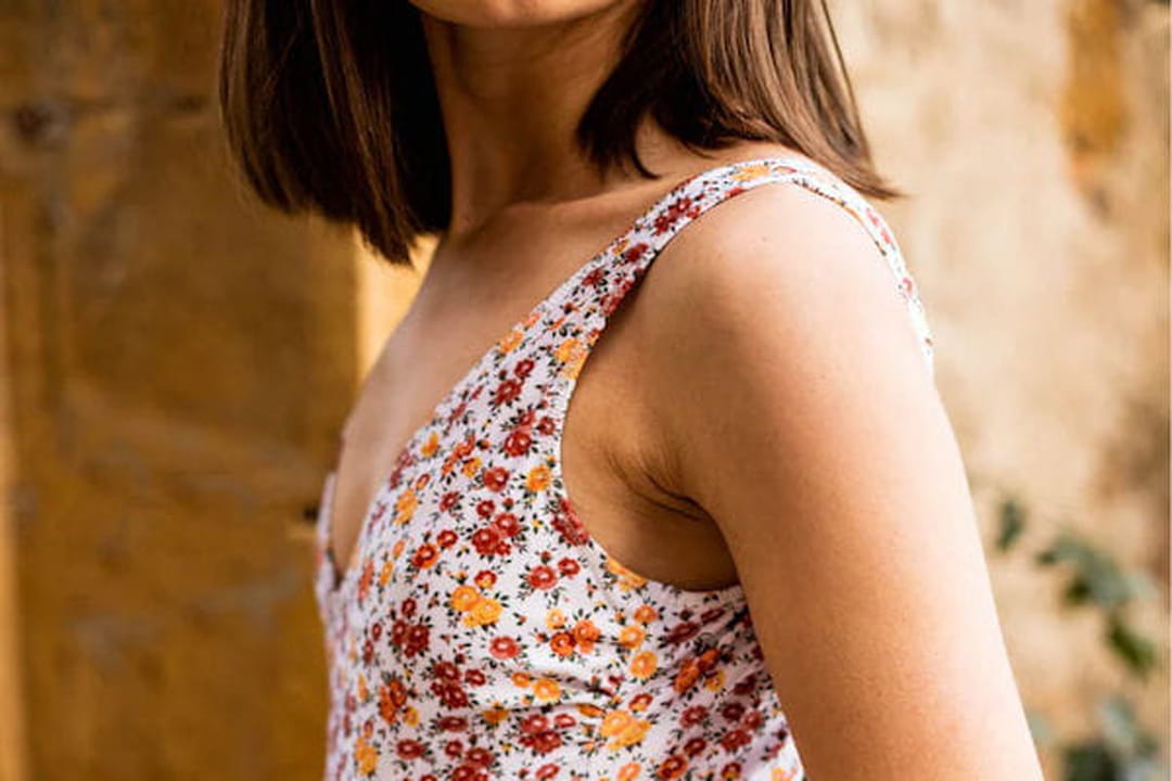 Maillot de bain une pièce décolleté