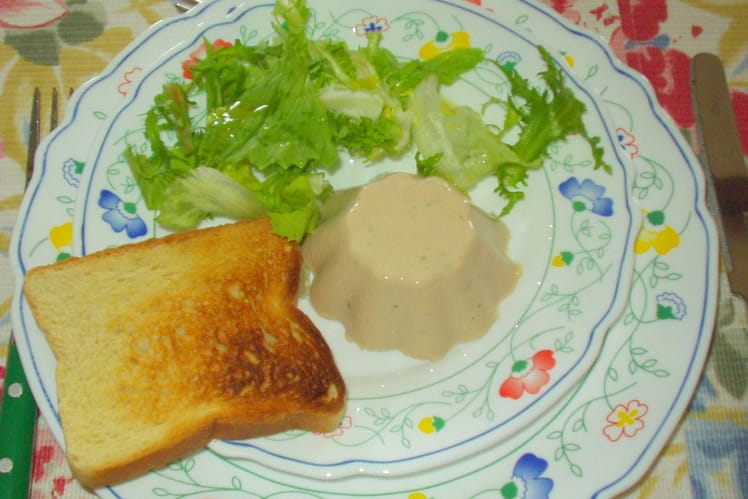 Recette de Mousse de thon à la gelée au madère : la recette facile