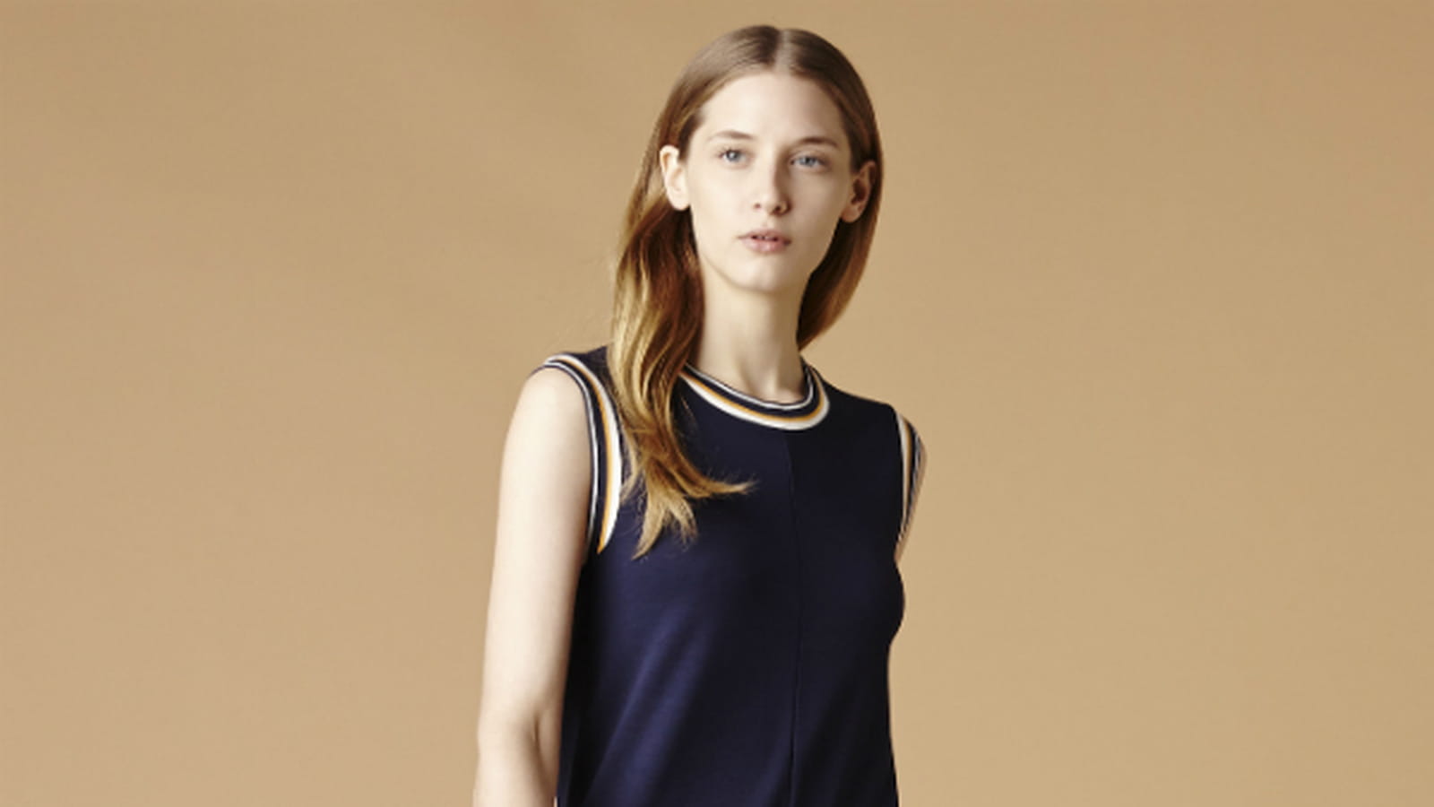 Robe Lacoste