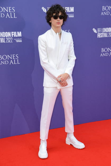 Timoth&eacute;e Chalamet en costume blanc Alexander McQueen