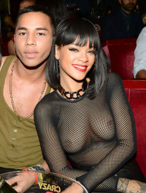 Rihanna provocante à l'after-show Balmain