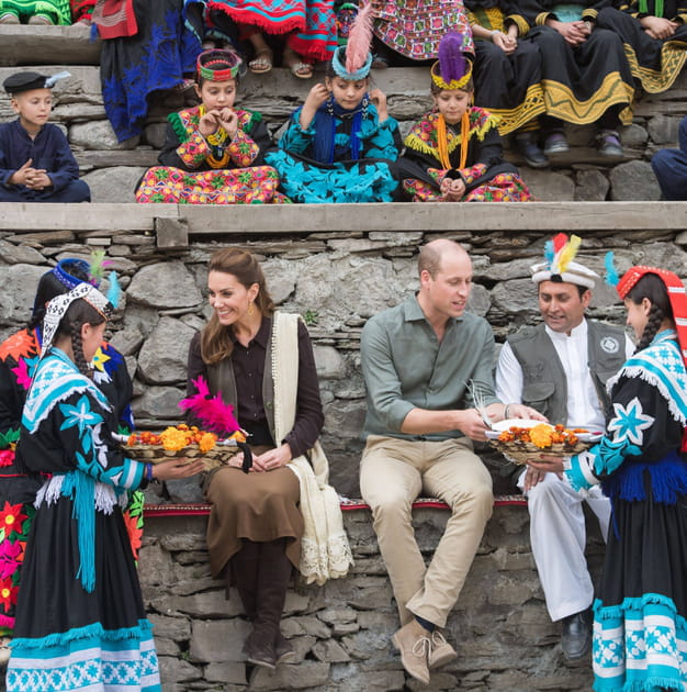 Kate et William découvrent les coutumes du Pakistan