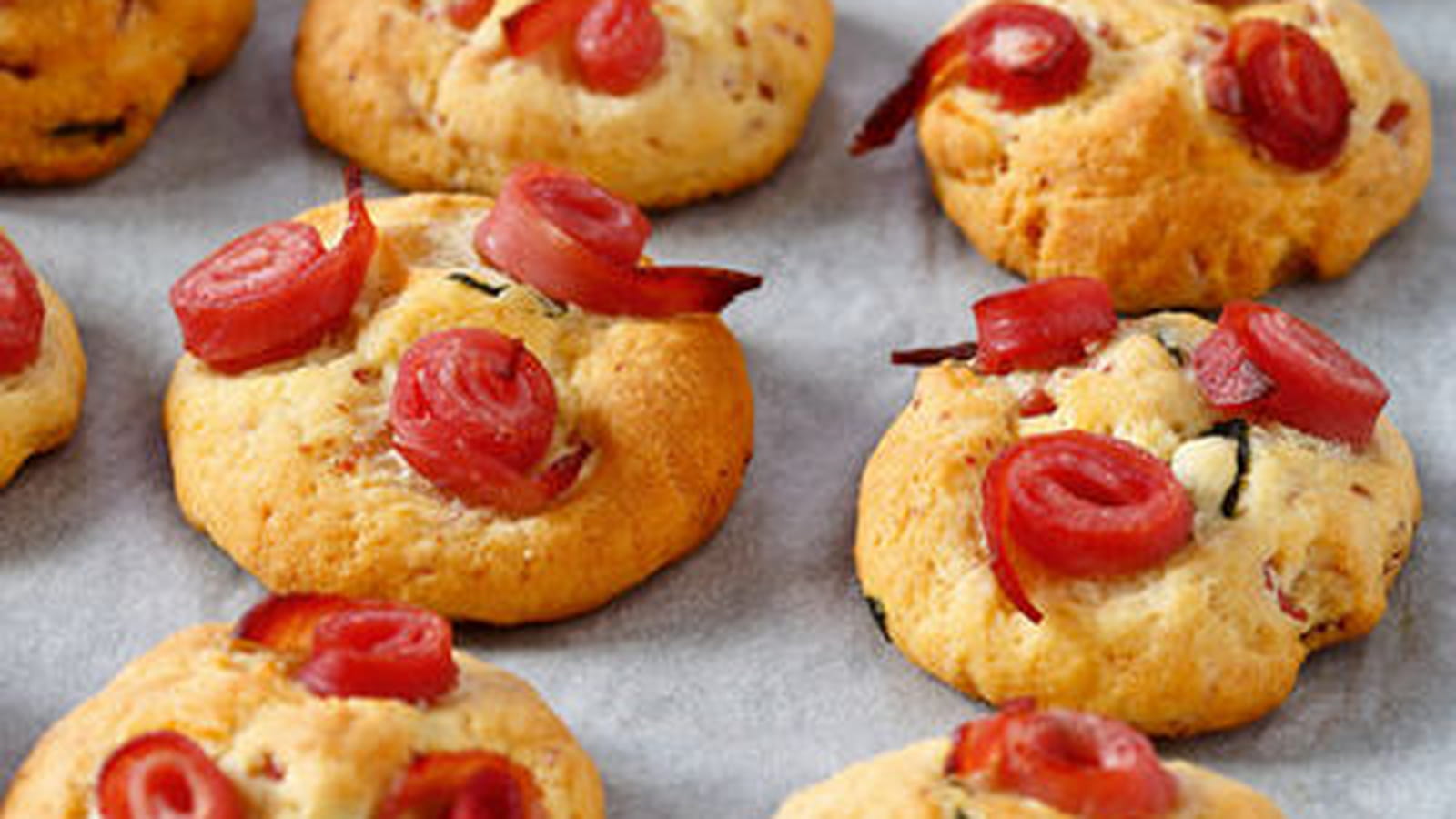 Cookies salés au jambon, basilic, parmesan