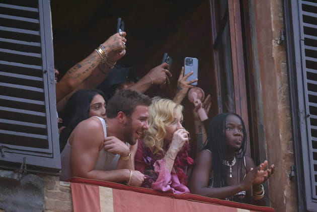 Madonna entourée de Rocco et Lourdes à Sienne