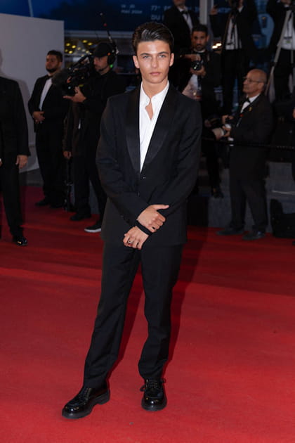 Malik Frikah en smoking noir Prada