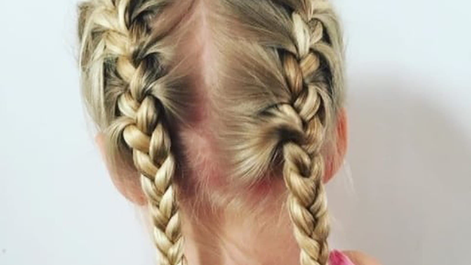 Deux tresses parallèles