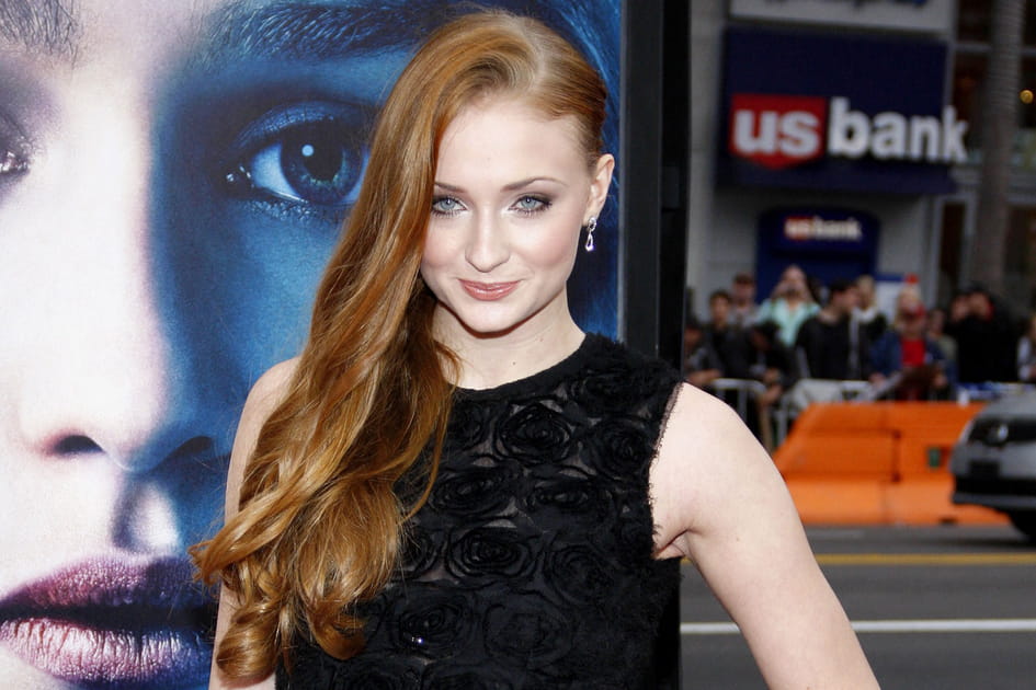 Sophie Turner, incendiaire en rousse