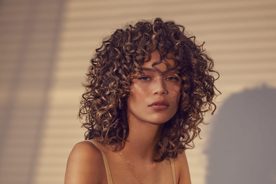 Le carr&eacute; wild hair