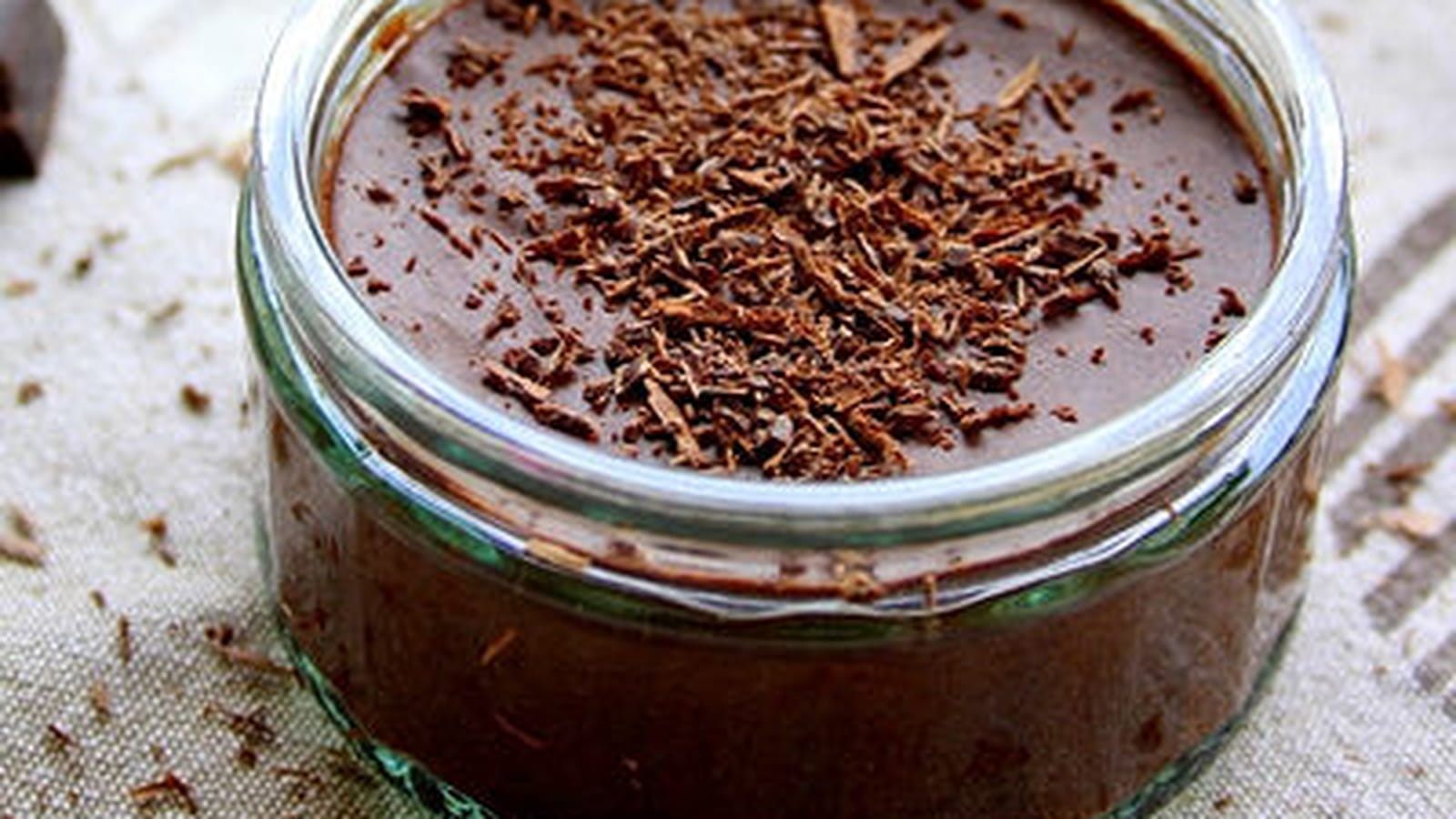 Mousse au chocolat maison aux oeufs frais