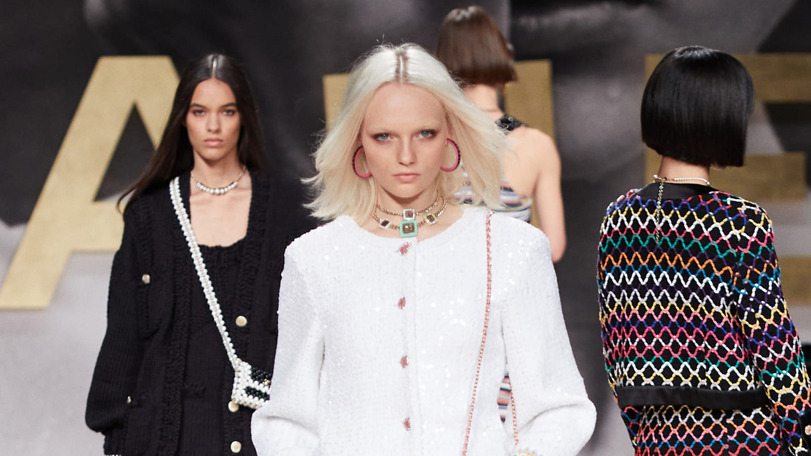 Look 38