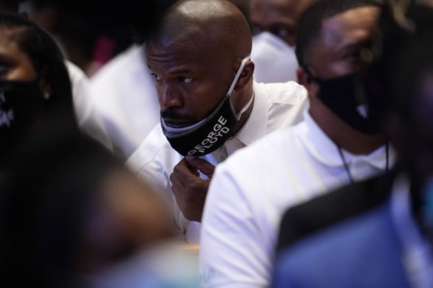 L'acteur américain Jamie Foxx fait partie des convives