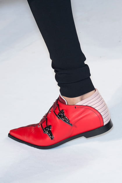 Les low boots bicolores du d&eacute;fil&eacute; Emilio Pucci