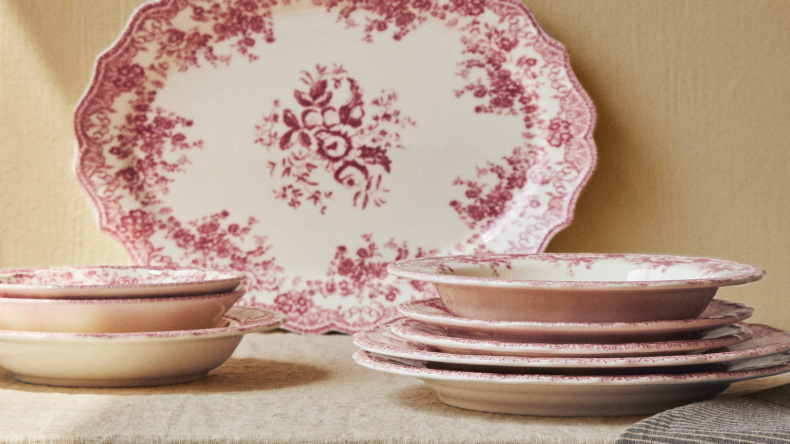 Plat en faïence Zara Home 