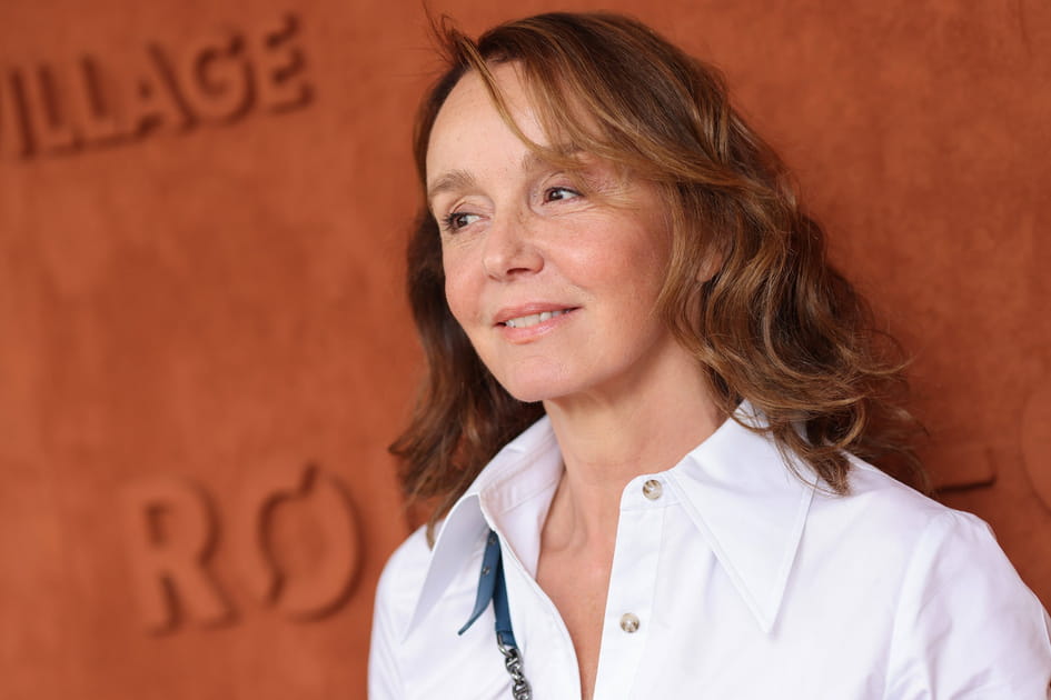 Philippine Leroy-Beaulieu, radieuse avec son look nude