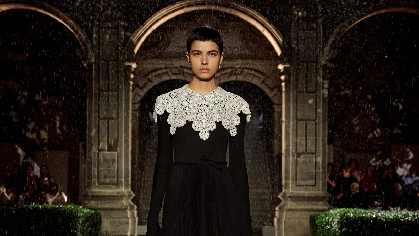 Look 1