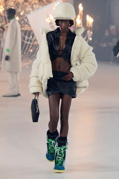 Look 52&nbsp;du d&eacute;fil&eacute; Off-White