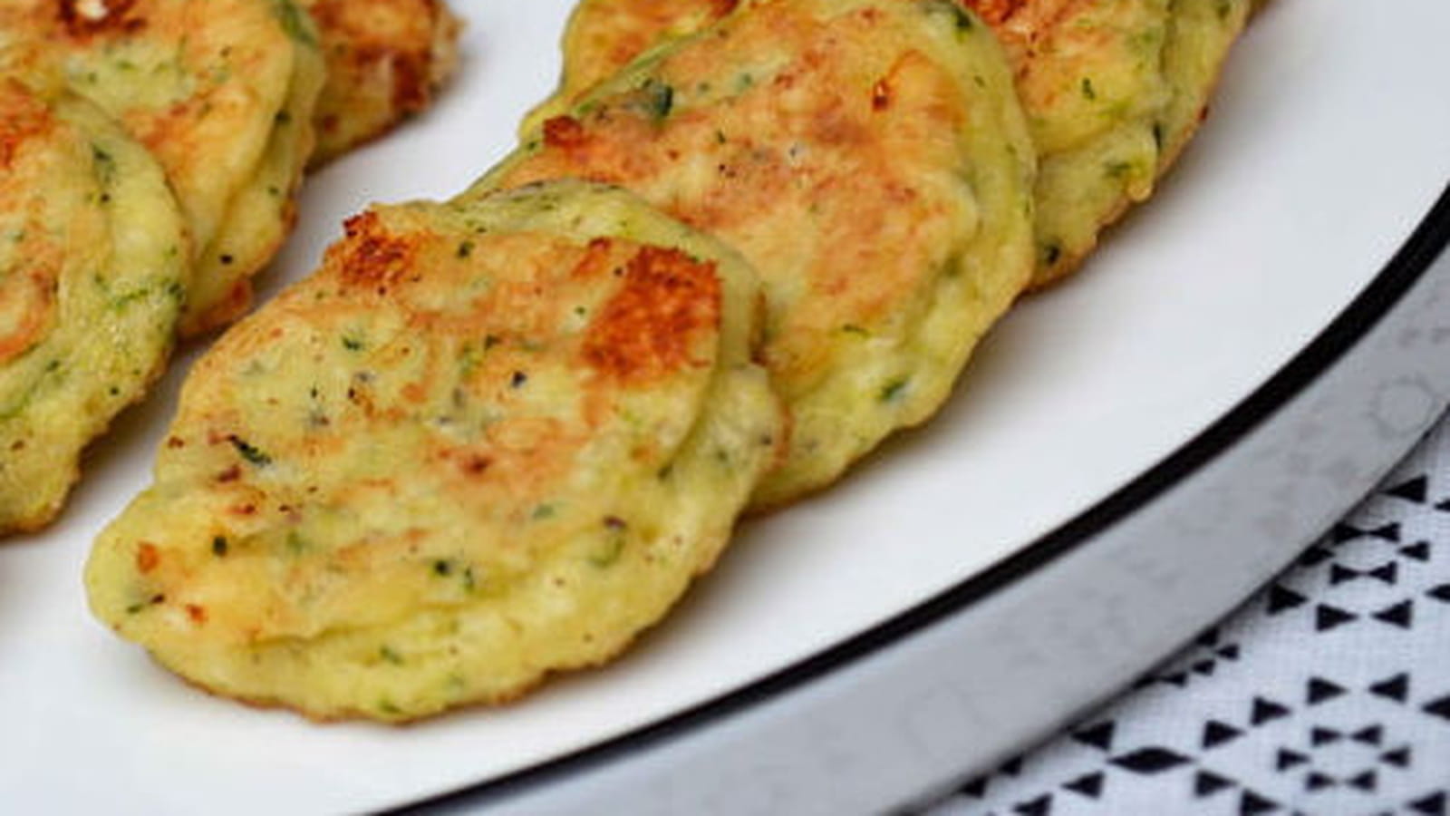 Petites tortillas-tapas à la courgette et feta