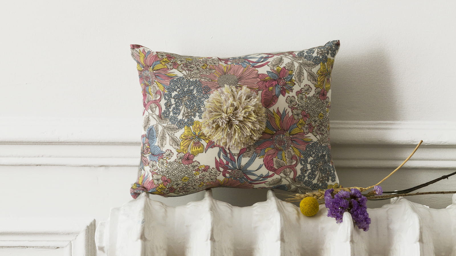 Coussin à pompon