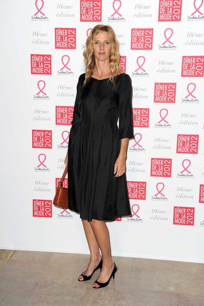 Sandrine Kiberlain en robe noire