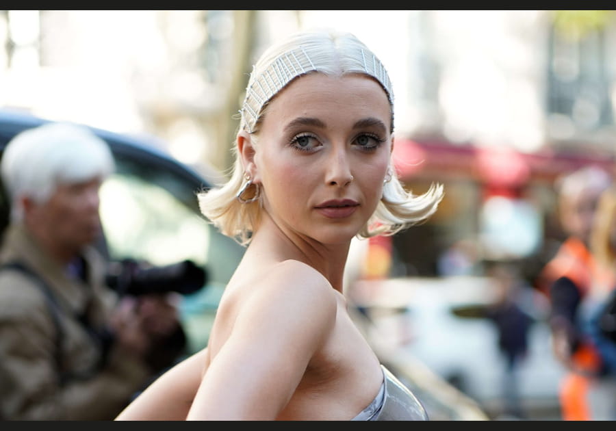 Les multiples barrettes d'Emma Chamberlain