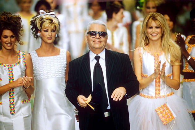 Cindy Crawford, Linda Evangelista, Claudia Schiffer et Karl Lagerfeld le 15 juin 1996
