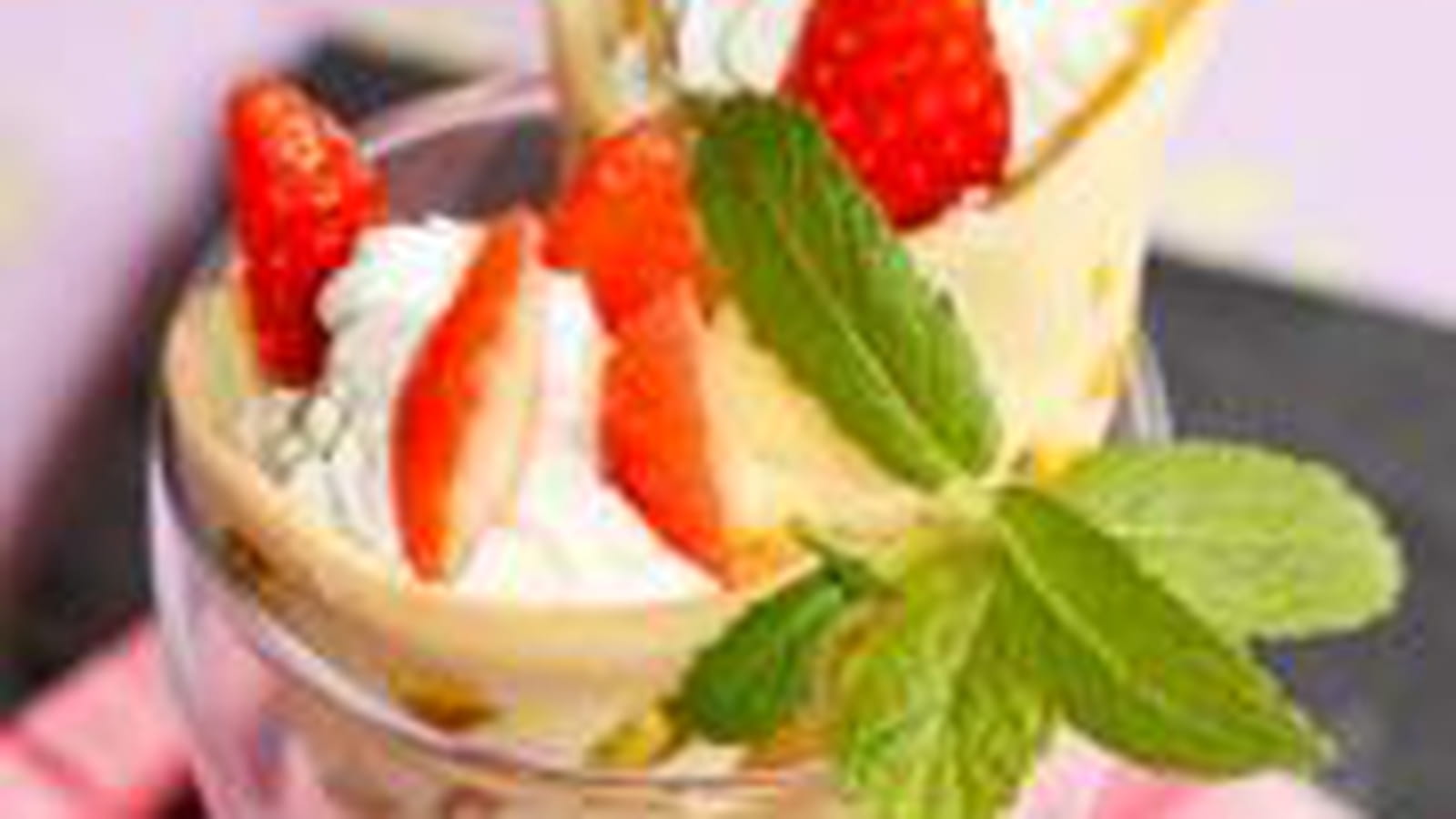 Cornet pistache, fraises chantilly au mascarpone