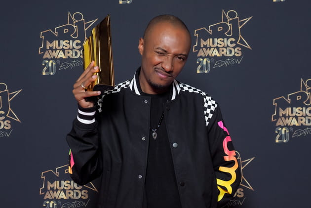 Soprano fait un clin d'œil à la vie