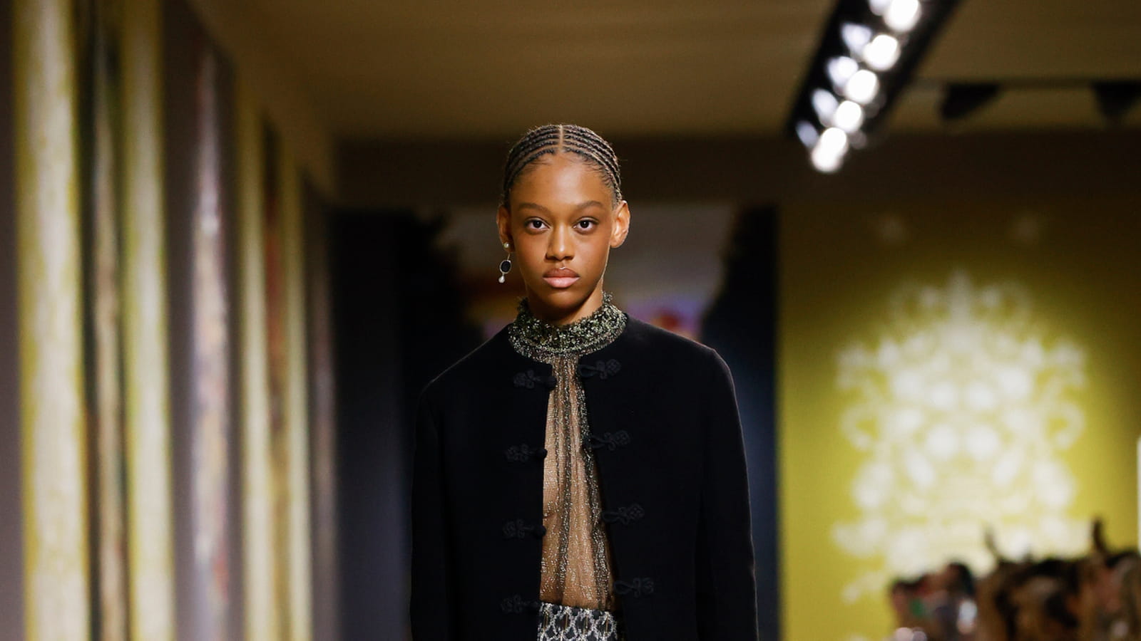 Look 34